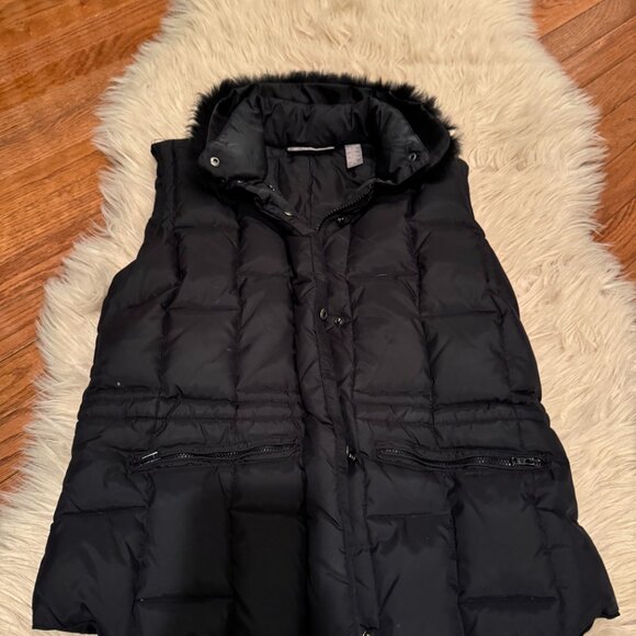 Black puffer vest with faux fur collar - Picture 3 of 6